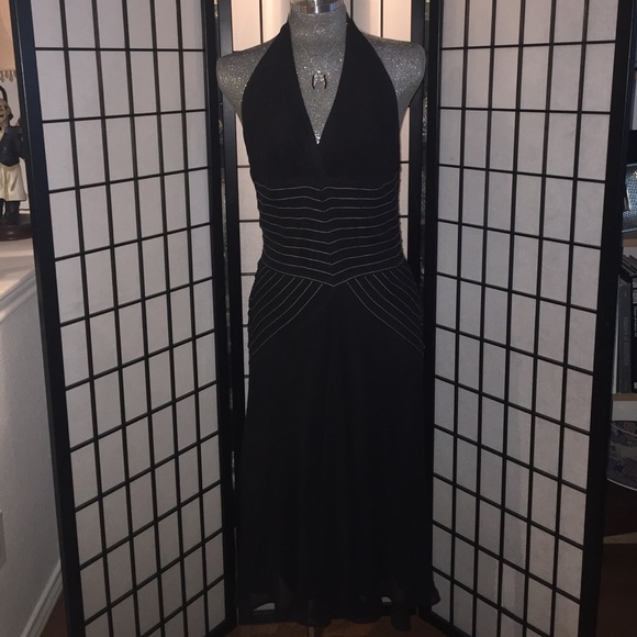 BCBG SILK HALTER TIE BACK HI LOW DRESS SIZ… - Picture 9 of 9